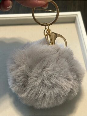 Plush Faux Fur Pom Keychain - Light Gray with Gold Hardware